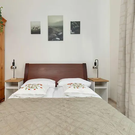 Apartment Przestronny Dla 8 Osob W Spokojnej Okolicy By Renters *